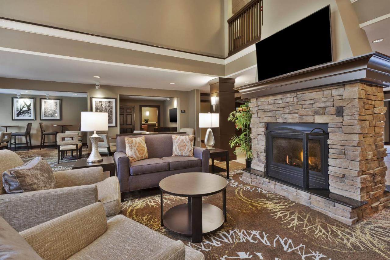 Staybridge Suites Detroit-Utica By Ihg Buitenkant foto