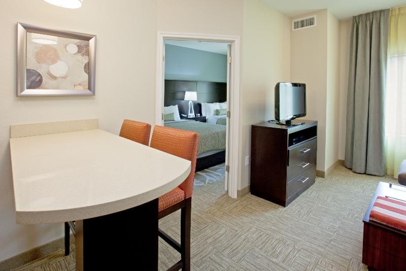 Staybridge Suites Detroit-Utica By Ihg Buitenkant foto