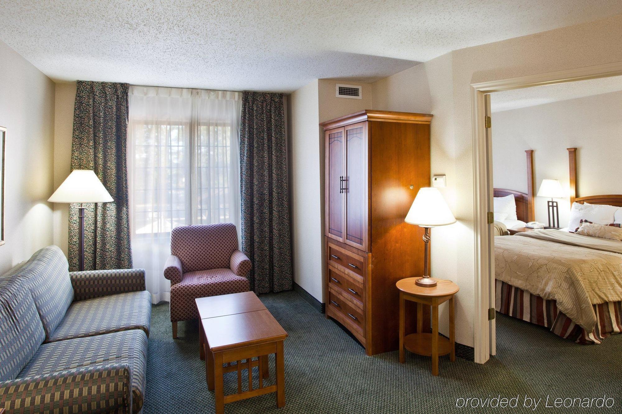 Staybridge Suites Detroit-Utica By Ihg Buitenkant foto