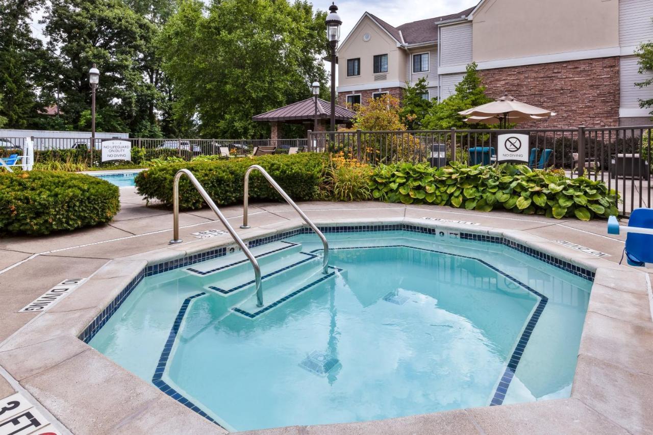 Staybridge Suites Detroit-Utica By Ihg Buitenkant foto