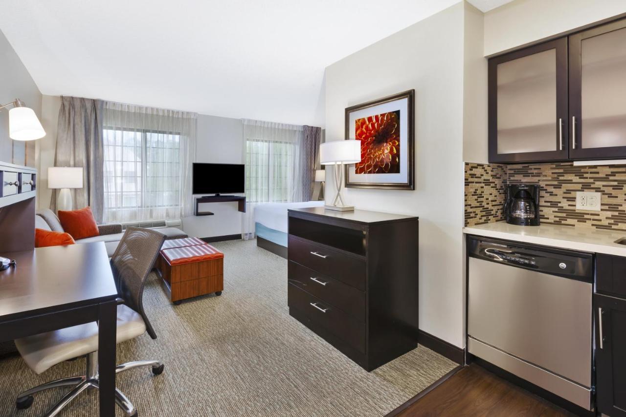 Staybridge Suites Detroit-Utica By Ihg Buitenkant foto