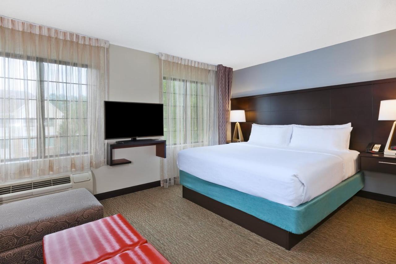 Staybridge Suites Detroit-Utica By Ihg Buitenkant foto