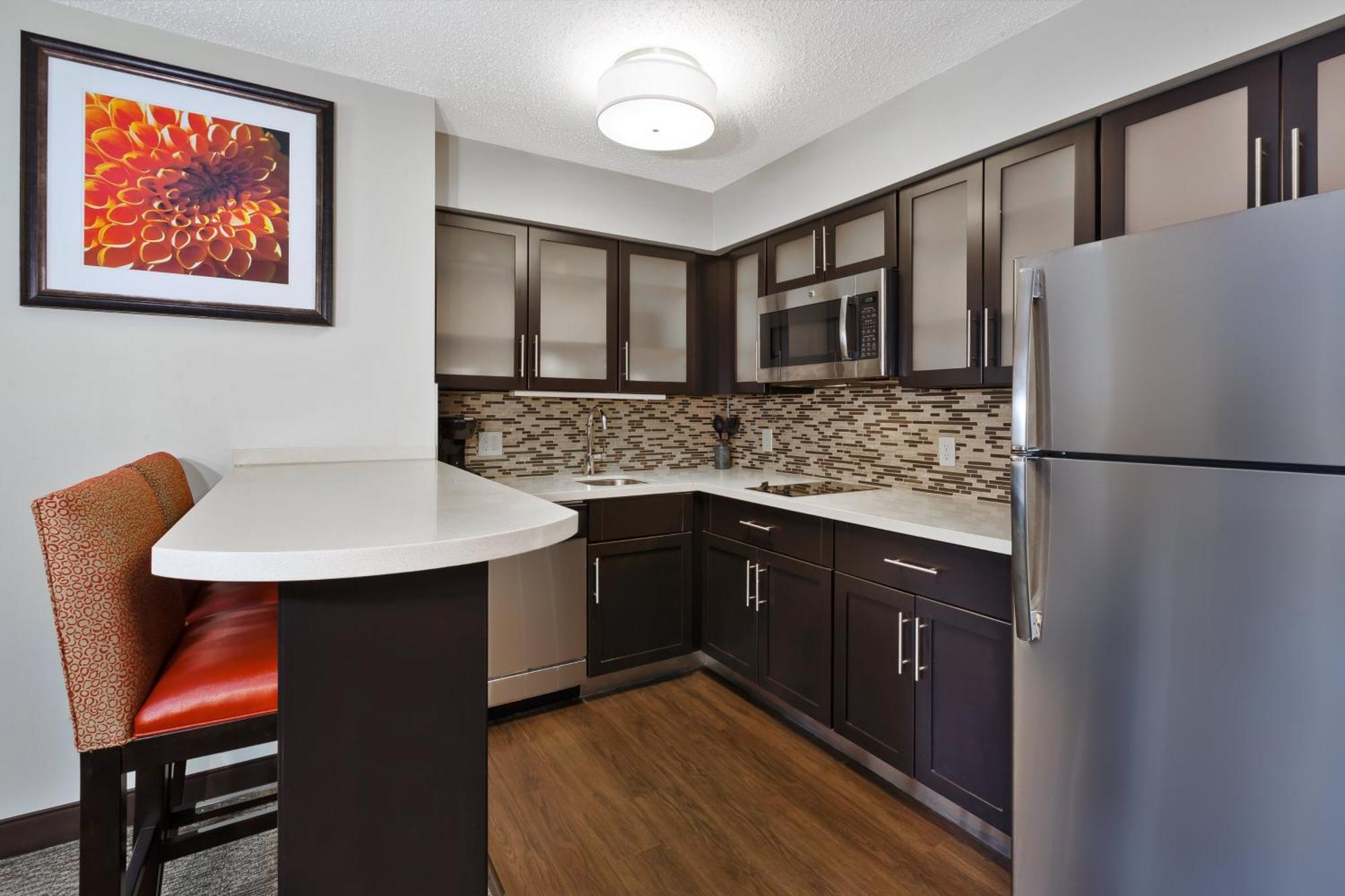Staybridge Suites Detroit-Utica By Ihg Buitenkant foto